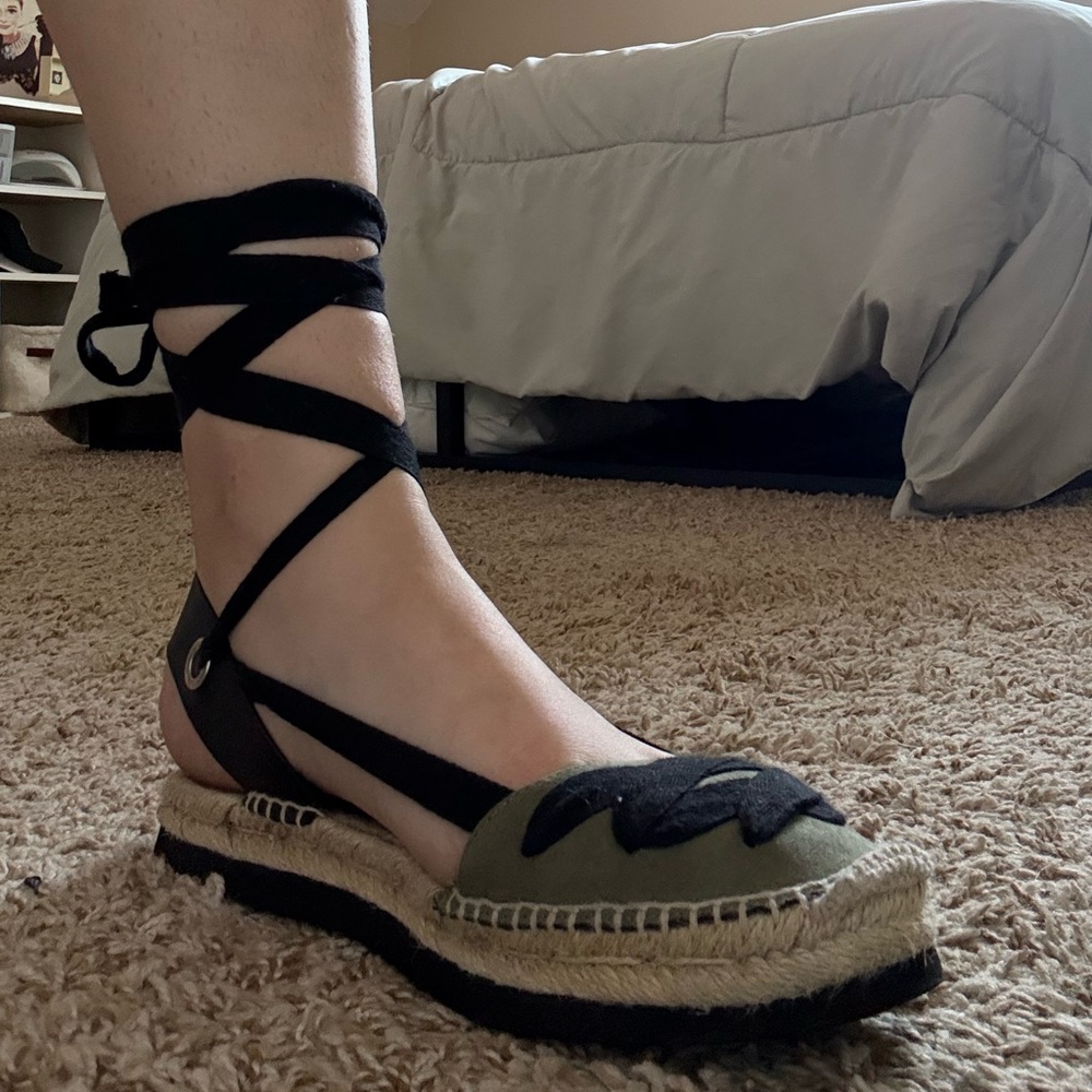 Elegant Black and Olive Espadrille Flats